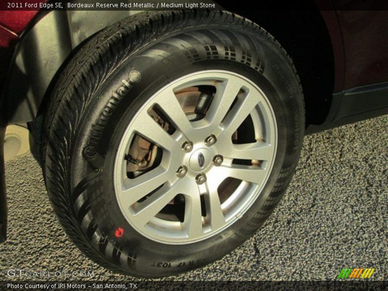 Bordeaux Reserve Red Metallic / Medium Light Stone 2011 Ford Edge SE