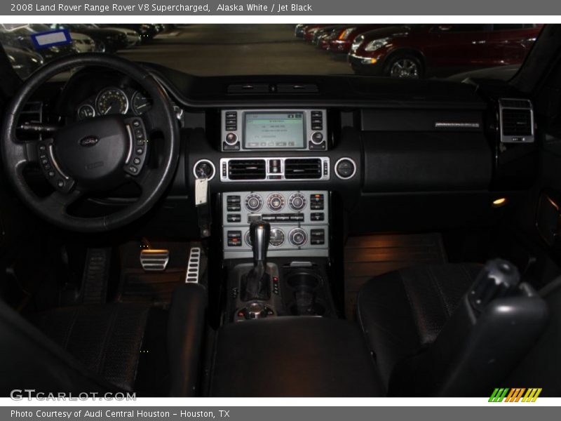 Alaska White / Jet Black 2008 Land Rover Range Rover V8 Supercharged