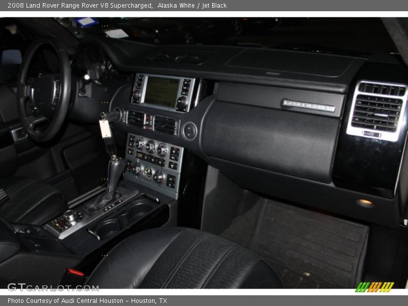 Alaska White / Jet Black 2008 Land Rover Range Rover V8 Supercharged