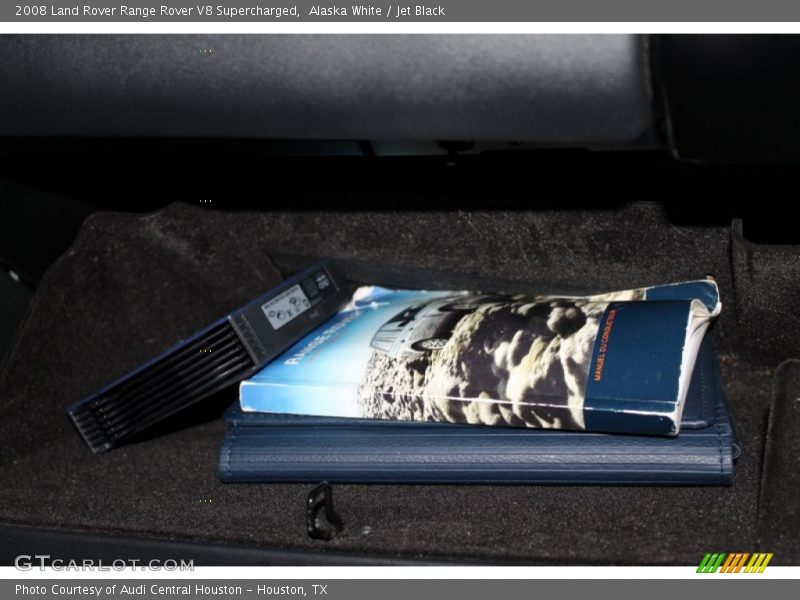 Alaska White / Jet Black 2008 Land Rover Range Rover V8 Supercharged