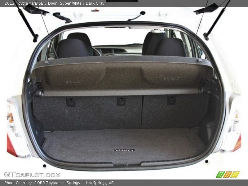 Super White / Dark Gray 2013 Toyota Yaris SE 5 Door