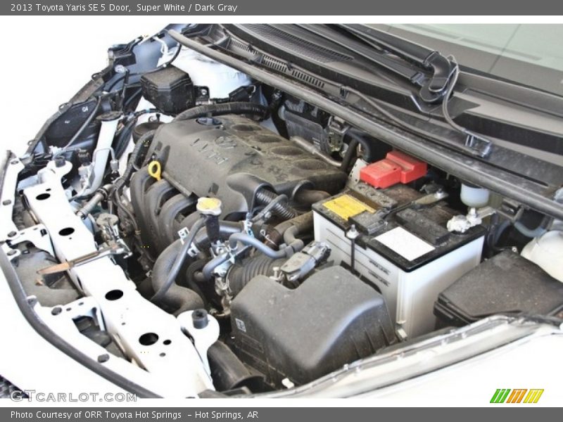 Super White / Dark Gray 2013 Toyota Yaris SE 5 Door