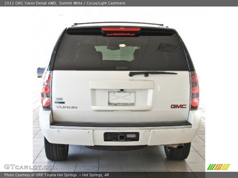 Summit White / Cocoa/Light Cashmere 2011 GMC Yukon Denali AWD