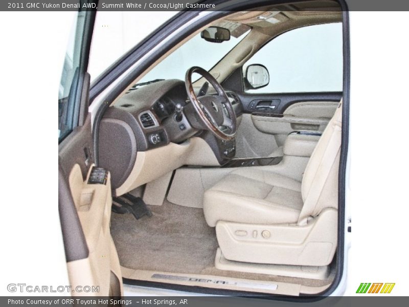 Summit White / Cocoa/Light Cashmere 2011 GMC Yukon Denali AWD