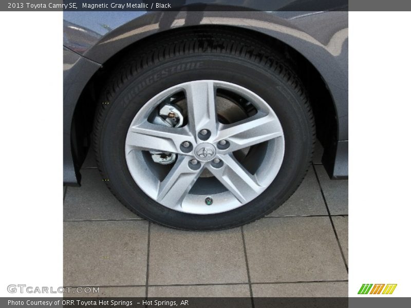 Magnetic Gray Metallic / Black 2013 Toyota Camry SE