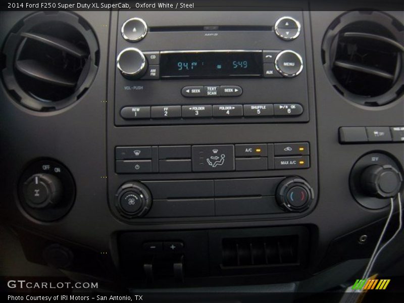 Controls of 2014 F250 Super Duty XL SuperCab