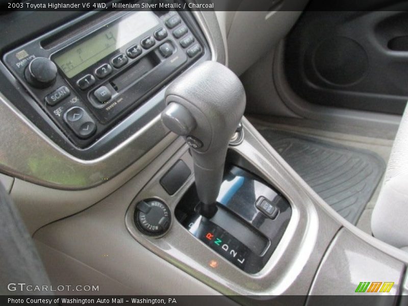 Millenium Silver Metallic / Charcoal 2003 Toyota Highlander V6 4WD