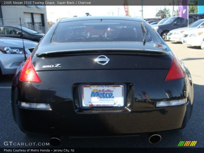 Super Black / Charcoal 2005 Nissan 350Z Touring Coupe