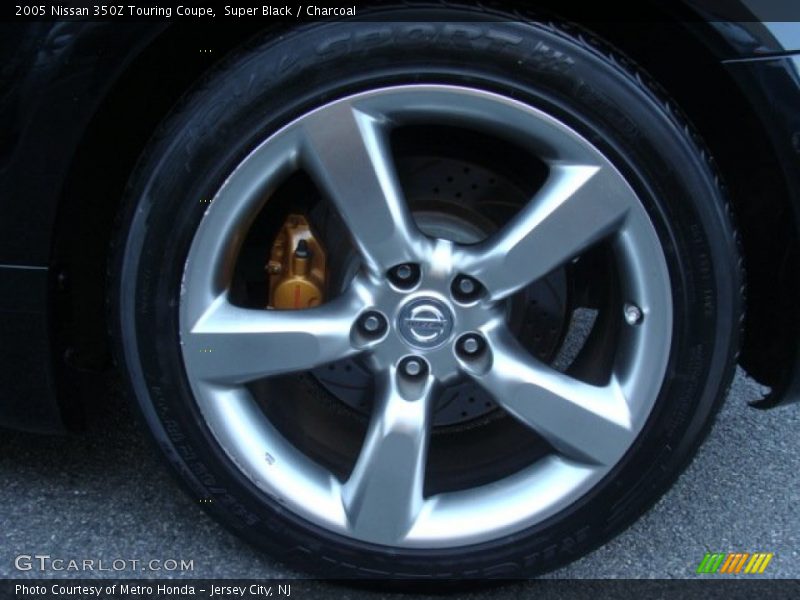 Super Black / Charcoal 2005 Nissan 350Z Touring Coupe
