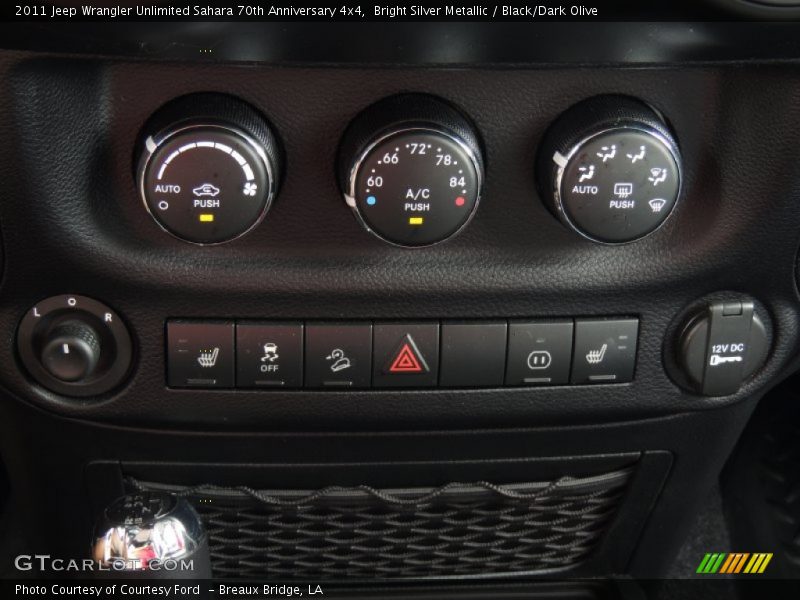 Controls of 2011 Wrangler Unlimited Sahara 70th Anniversary 4x4