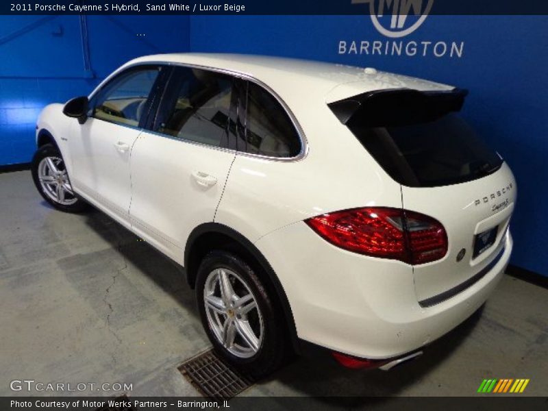 Sand White / Luxor Beige 2011 Porsche Cayenne S Hybrid