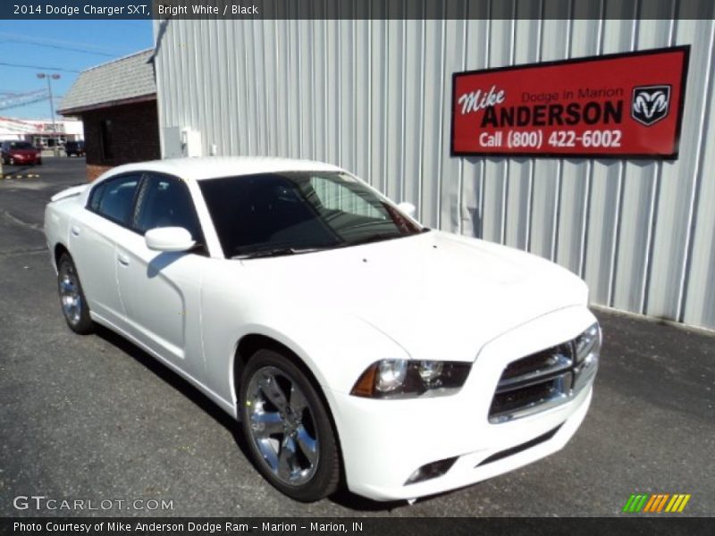 Bright White / Black 2014 Dodge Charger SXT
