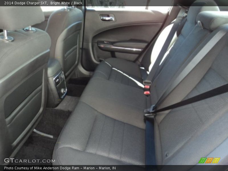 Bright White / Black 2014 Dodge Charger SXT