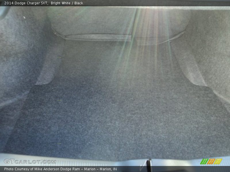 Bright White / Black 2014 Dodge Charger SXT