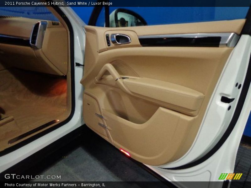Sand White / Luxor Beige 2011 Porsche Cayenne S Hybrid