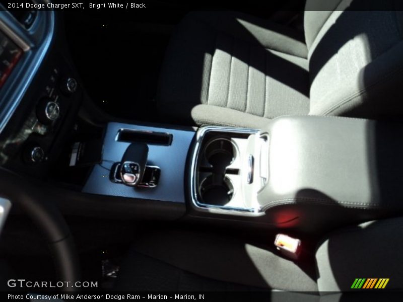 Bright White / Black 2014 Dodge Charger SXT