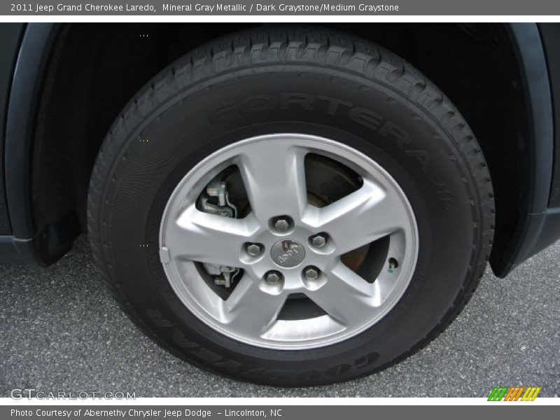 Mineral Gray Metallic / Dark Graystone/Medium Graystone 2011 Jeep Grand Cherokee Laredo