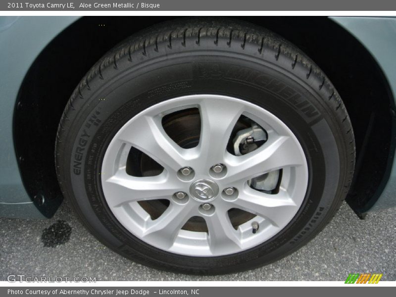 Aloe Green Metallic / Bisque 2011 Toyota Camry LE