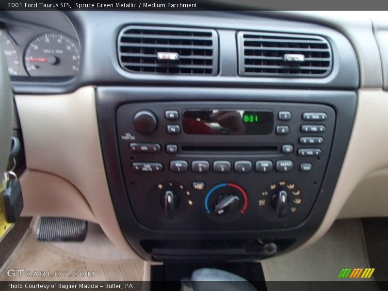 Spruce Green Metallic / Medium Parchment 2001 Ford Taurus SES