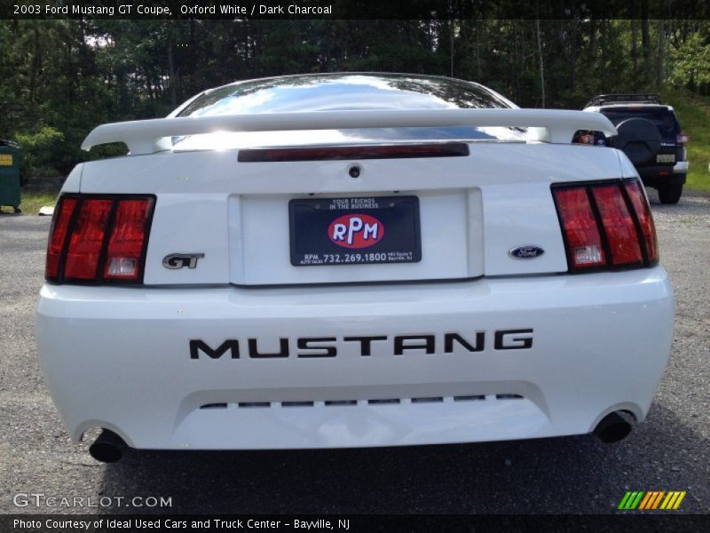 Oxford White / Dark Charcoal 2003 Ford Mustang GT Coupe