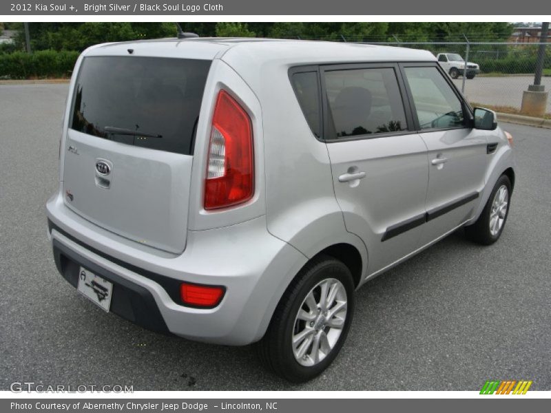 Bright Silver / Black Soul Logo Cloth 2012 Kia Soul +