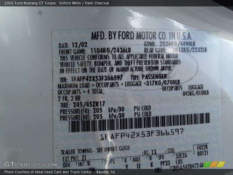 Oxford White / Dark Charcoal 2003 Ford Mustang GT Coupe