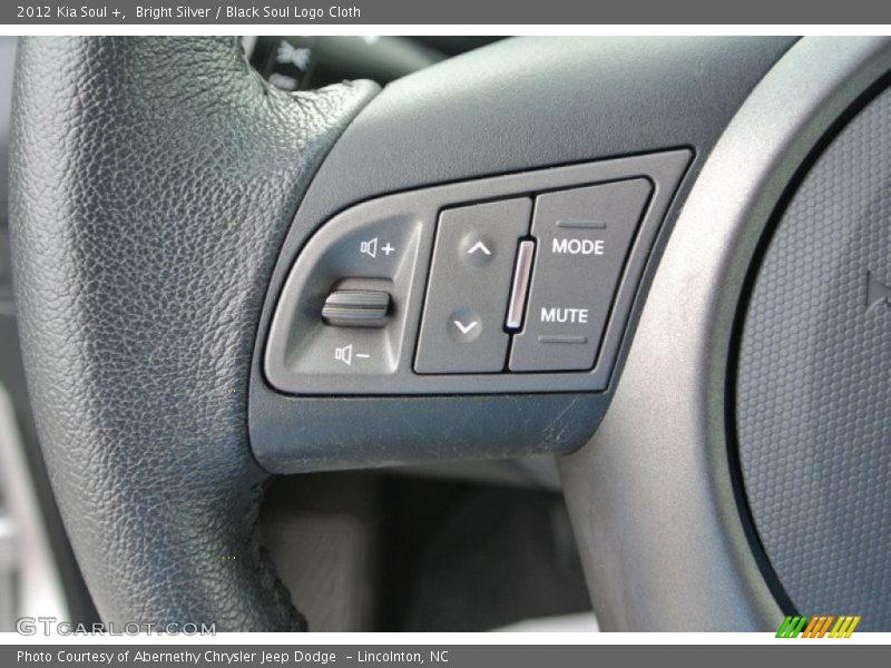 Bright Silver / Black Soul Logo Cloth 2012 Kia Soul +