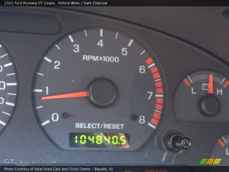 Oxford White / Dark Charcoal 2003 Ford Mustang GT Coupe