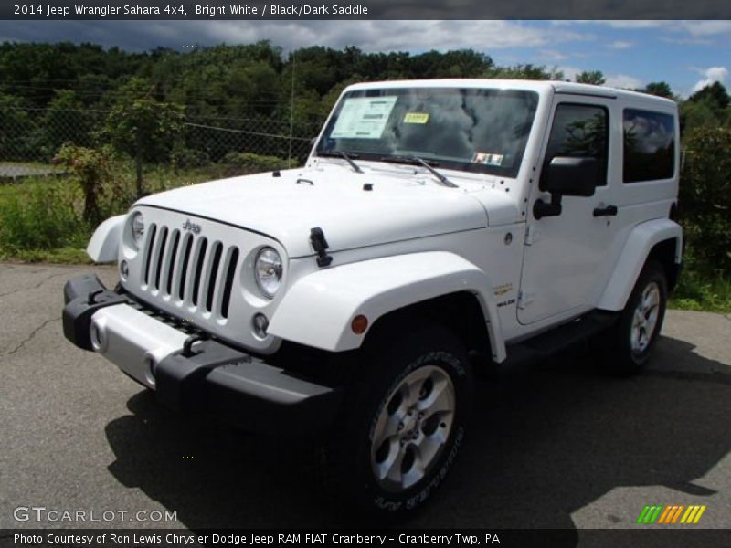 Front 3/4 View of 2014 Wrangler Sahara 4x4