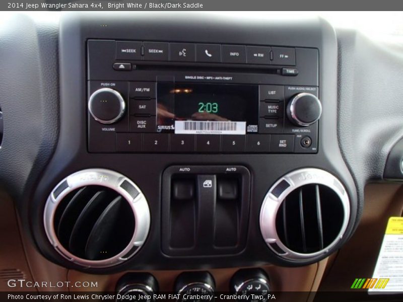 Audio System of 2014 Wrangler Sahara 4x4