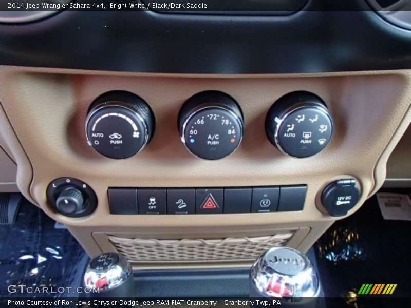 Controls of 2014 Wrangler Sahara 4x4