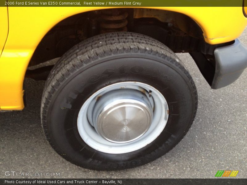 Fleet Yellow / Medium Flint Grey 2006 Ford E Series Van E350 Commercial