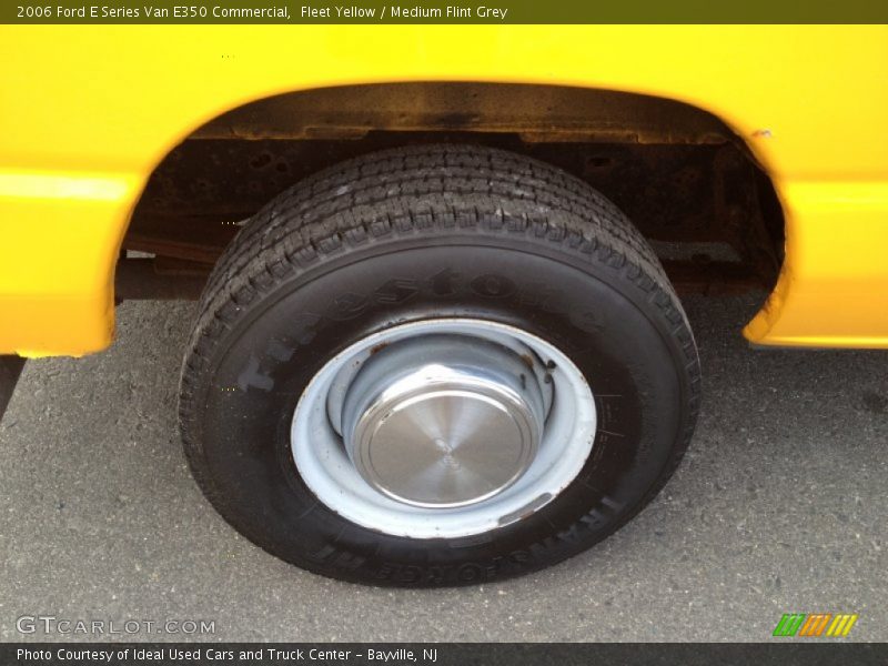Fleet Yellow / Medium Flint Grey 2006 Ford E Series Van E350 Commercial
