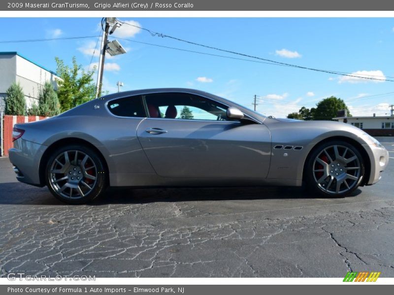 Grigio Alfieri (Grey) / Rosso Corallo 2009 Maserati GranTurismo