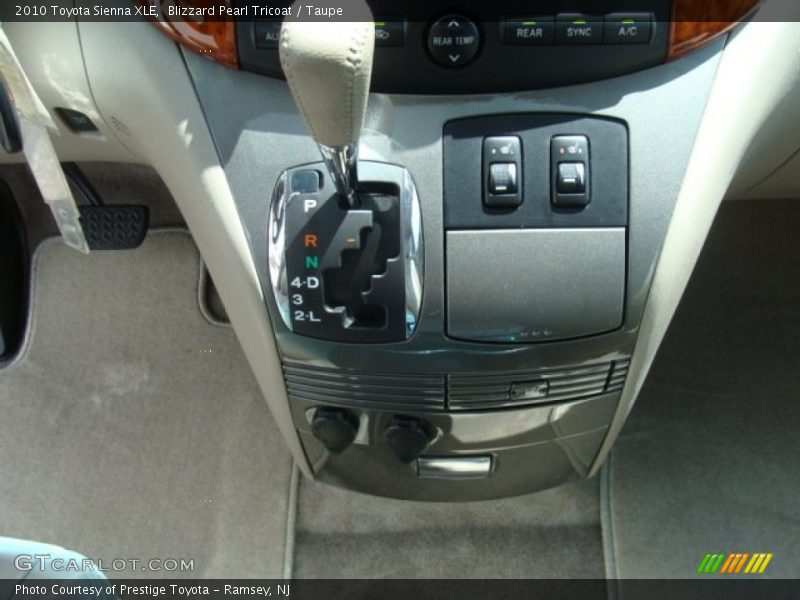 Blizzard Pearl Tricoat / Taupe 2010 Toyota Sienna XLE