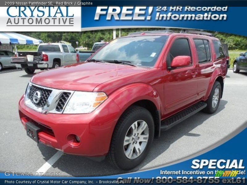 Red Brick / Graphite 2009 Nissan Pathfinder SE