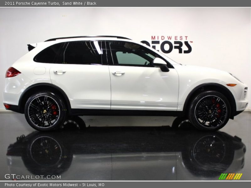 Sand White / Black 2011 Porsche Cayenne Turbo