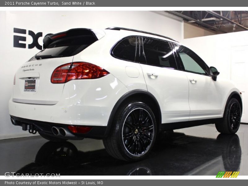 Sand White / Black 2011 Porsche Cayenne Turbo