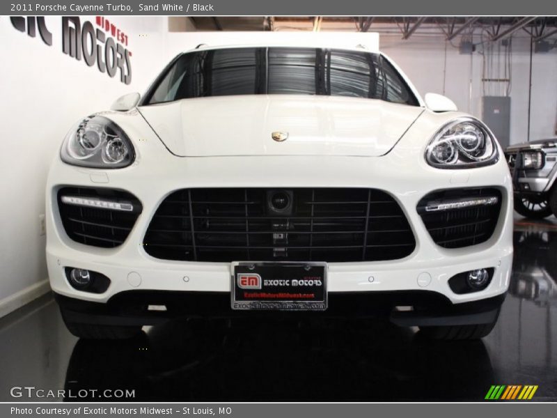 Sand White / Black 2011 Porsche Cayenne Turbo