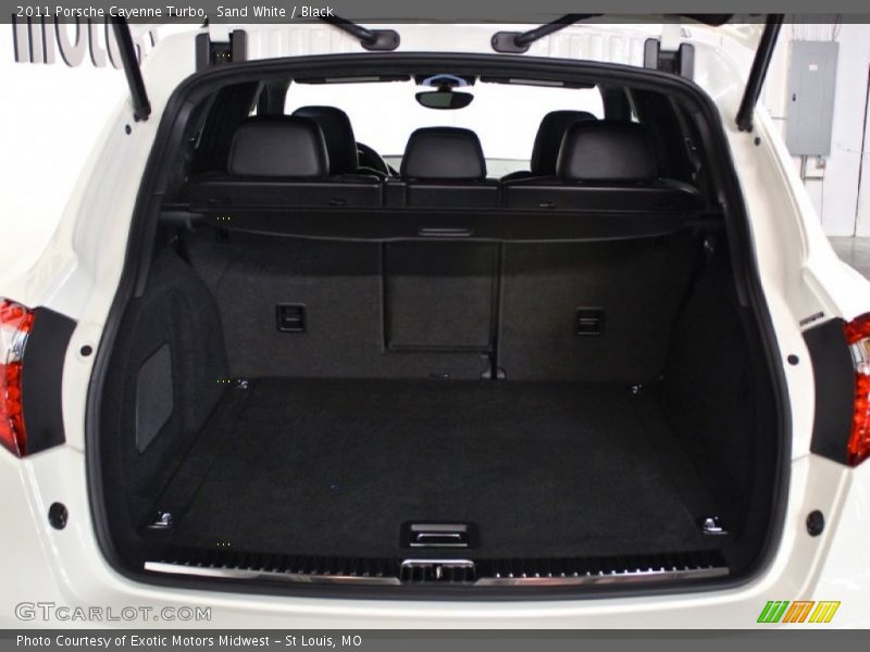  2011 Cayenne Turbo Trunk