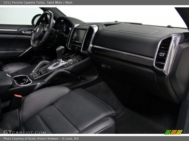 Dashboard of 2011 Cayenne Turbo