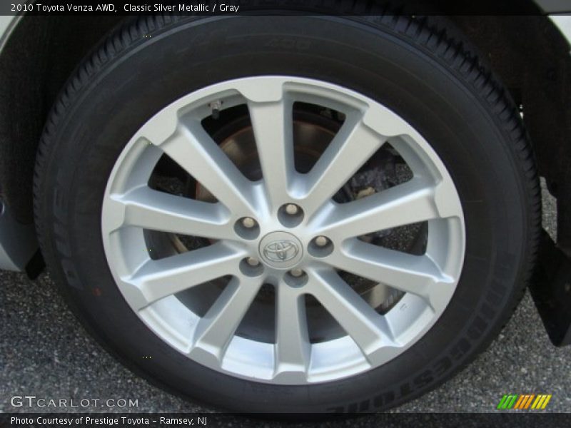 Classic Silver Metallic / Gray 2010 Toyota Venza AWD