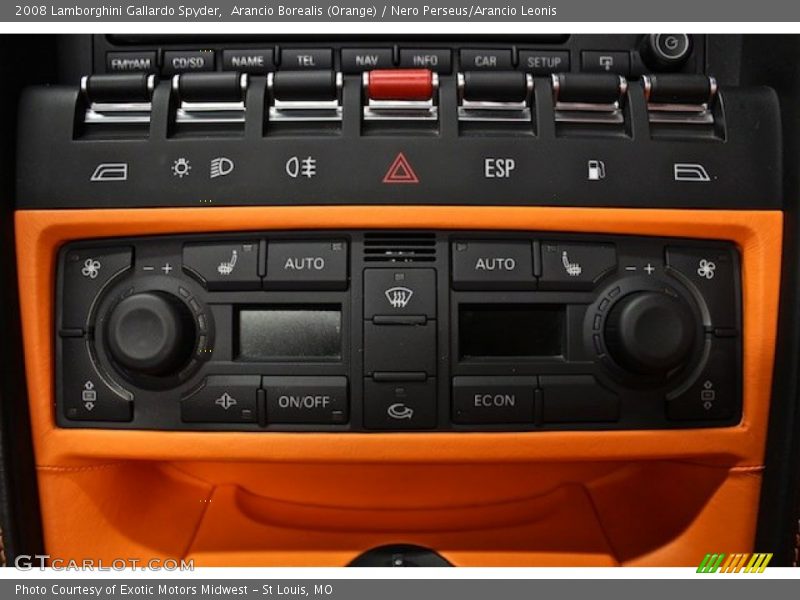 Controls of 2008 Gallardo Spyder