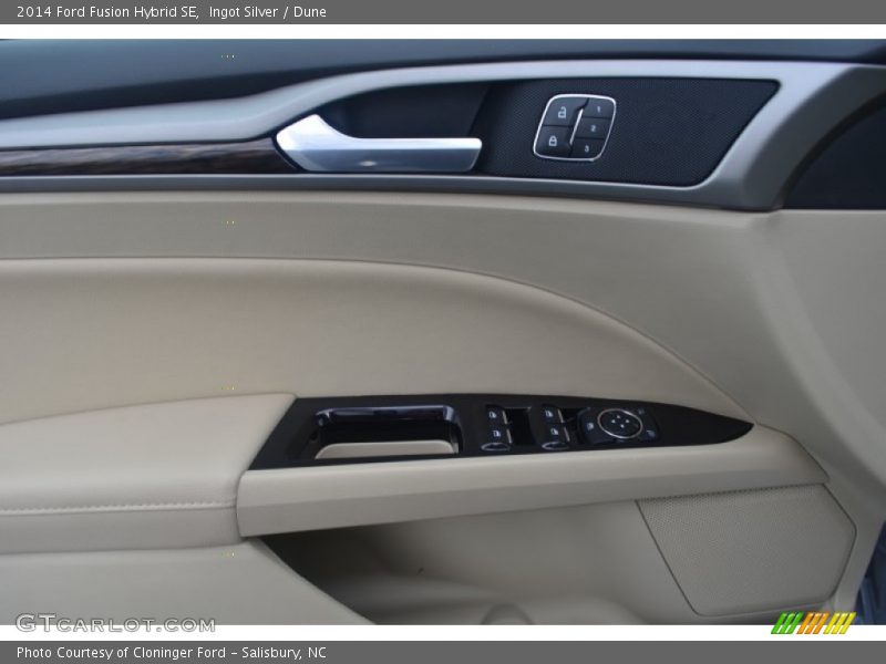 Ingot Silver / Dune 2014 Ford Fusion Hybrid SE