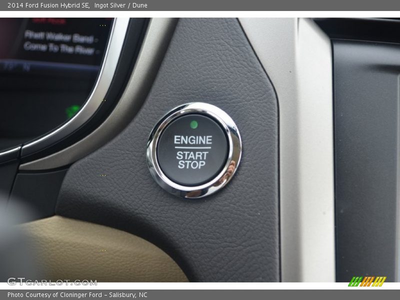 Ingot Silver / Dune 2014 Ford Fusion Hybrid SE