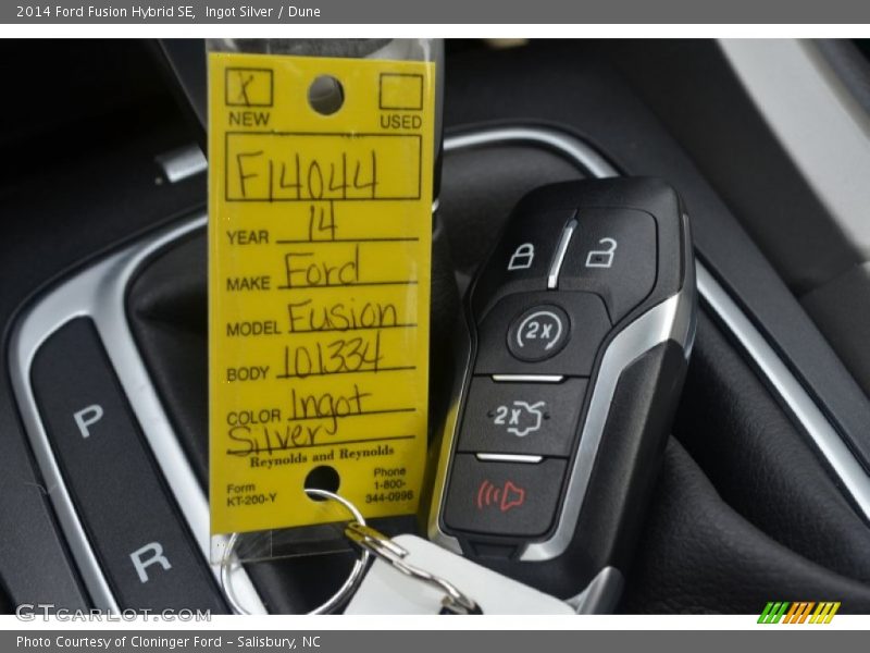 Ingot Silver / Dune 2014 Ford Fusion Hybrid SE