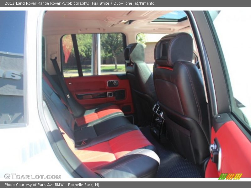 Fuji White / Duo-Tone Jet/Pimento 2012 Land Rover Range Rover Autobiography