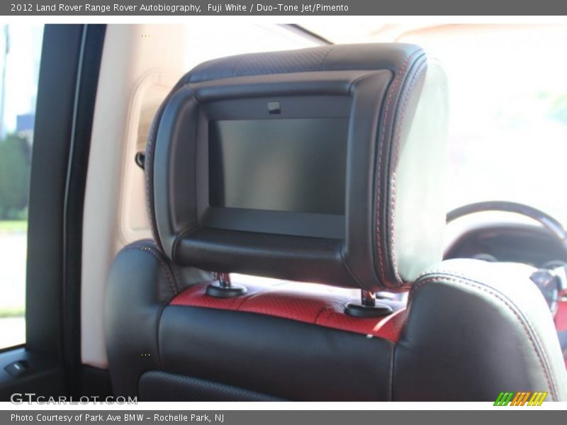 Entertainment System of 2012 Range Rover Autobiography