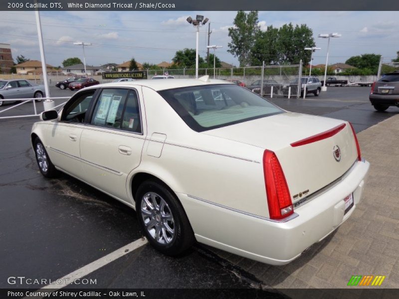 White Diamond Tricoat / Shale/Cocoa 2009 Cadillac DTS