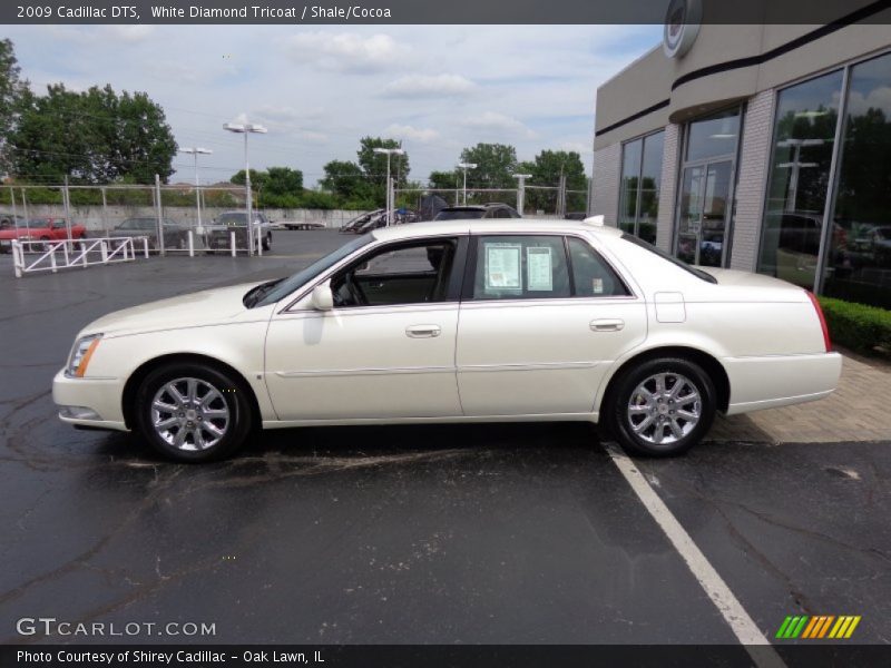 White Diamond Tricoat / Shale/Cocoa 2009 Cadillac DTS